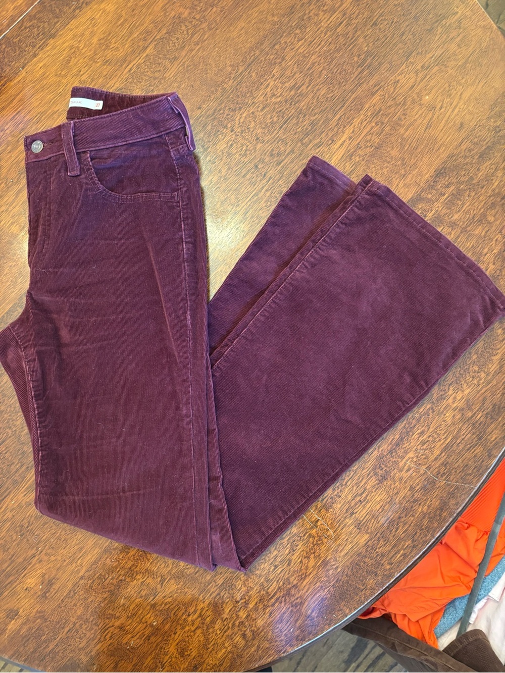 Women’s Levi High-Rise Corduroy Flare Merlot - Picture 5 of 5